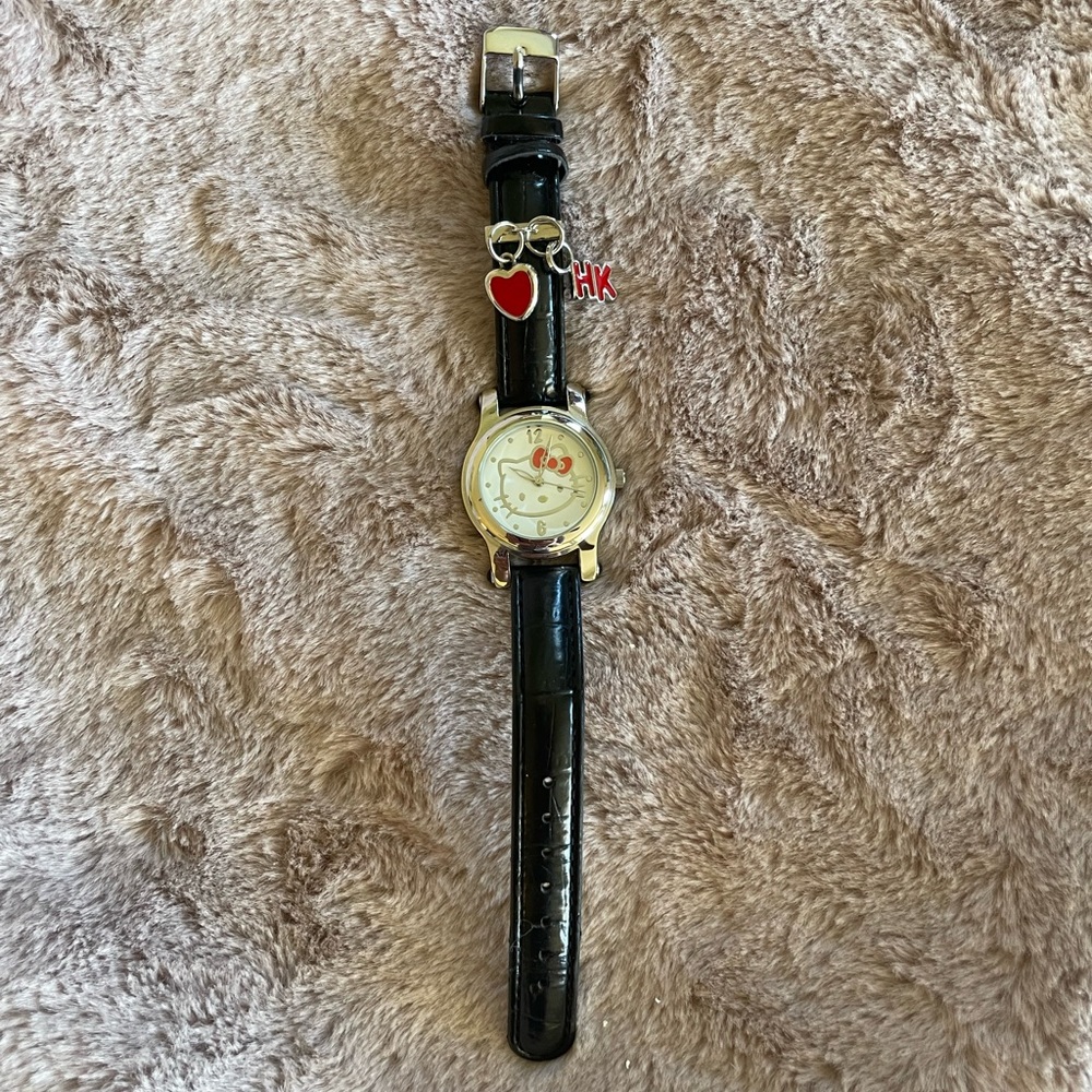 Hello kitty watch🎀 - Picture 5 of 10